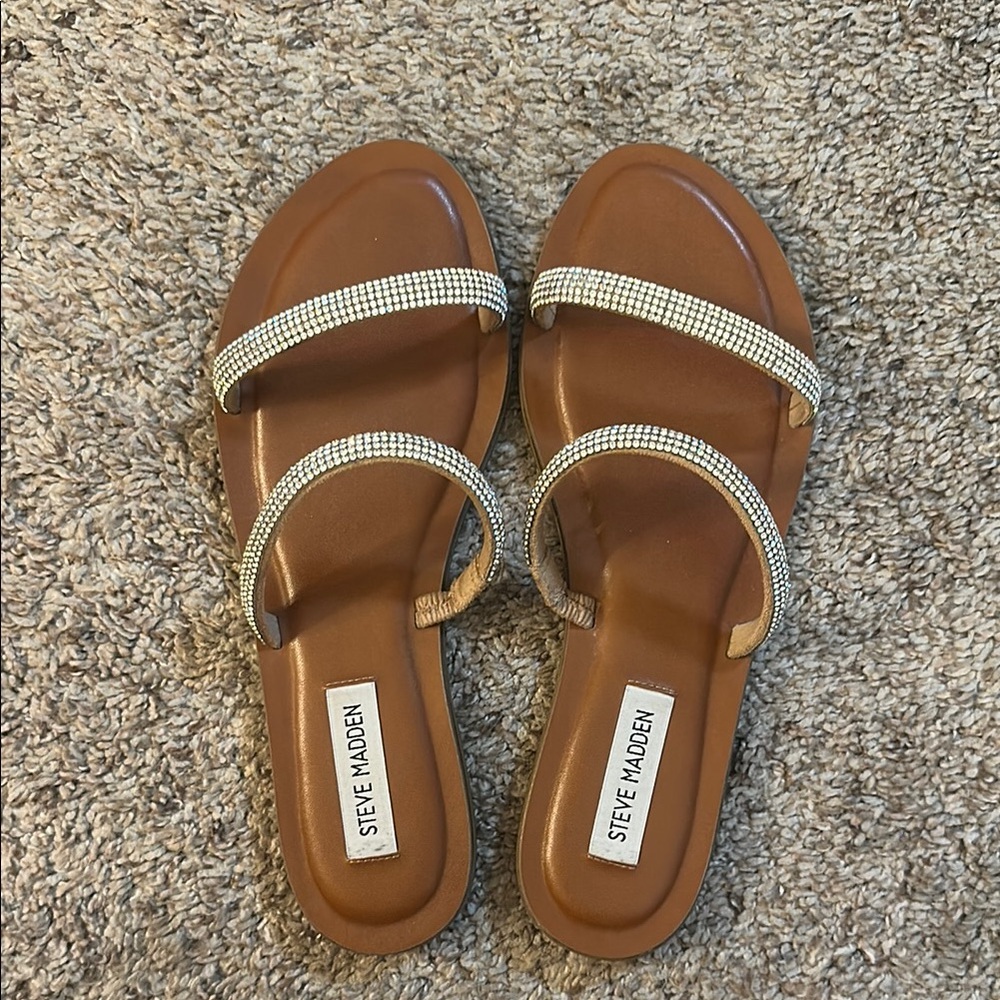 Steve Madden Tan and Silver Sandals with Dual Strap Design